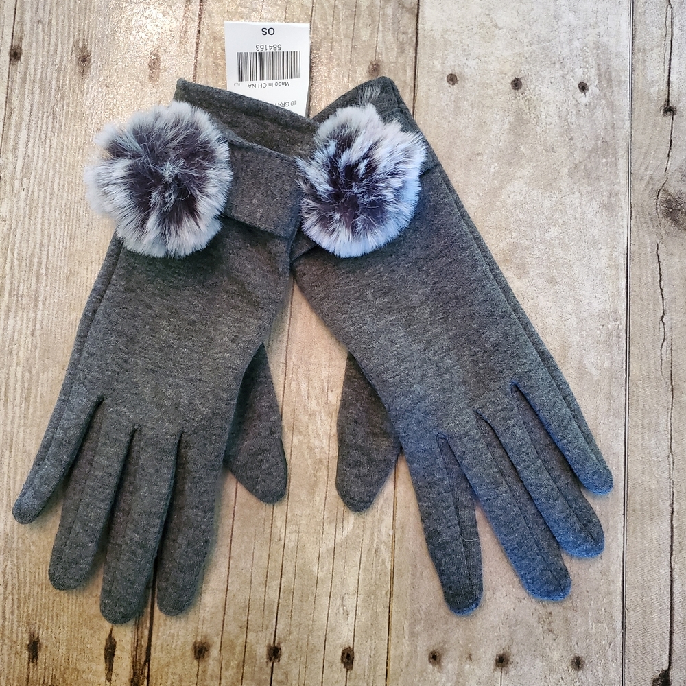 NWT Gray Pom Gloves w/ Touch Screen Fingers